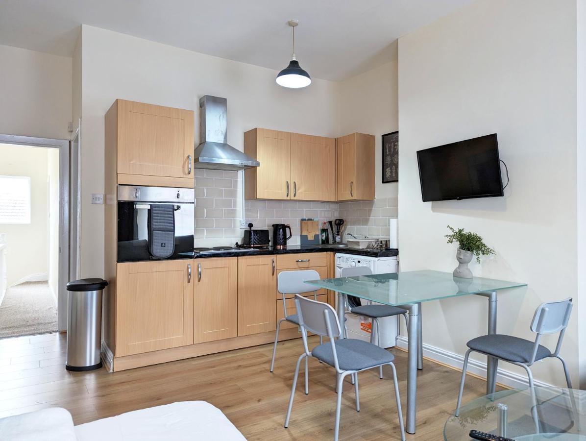 Lovely Studio In Anfield Near Centre Free Parking Liverpool Exterior photo